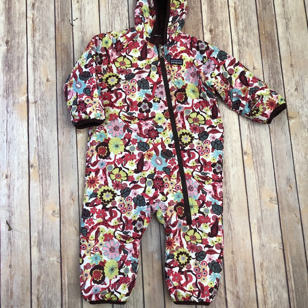 COPY - Patagonia reversible bird snowsuit
